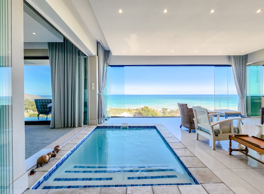 11 Bedroom Property for Sale in Camps Bay Western Cape